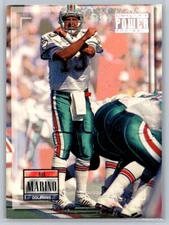 1993 Pro Set Power #13 Dan Marino Gold NM+