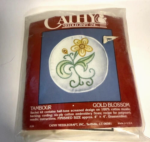 New Cathy Needlecraft Sachet Kit Gold Blossom 4" x 4"