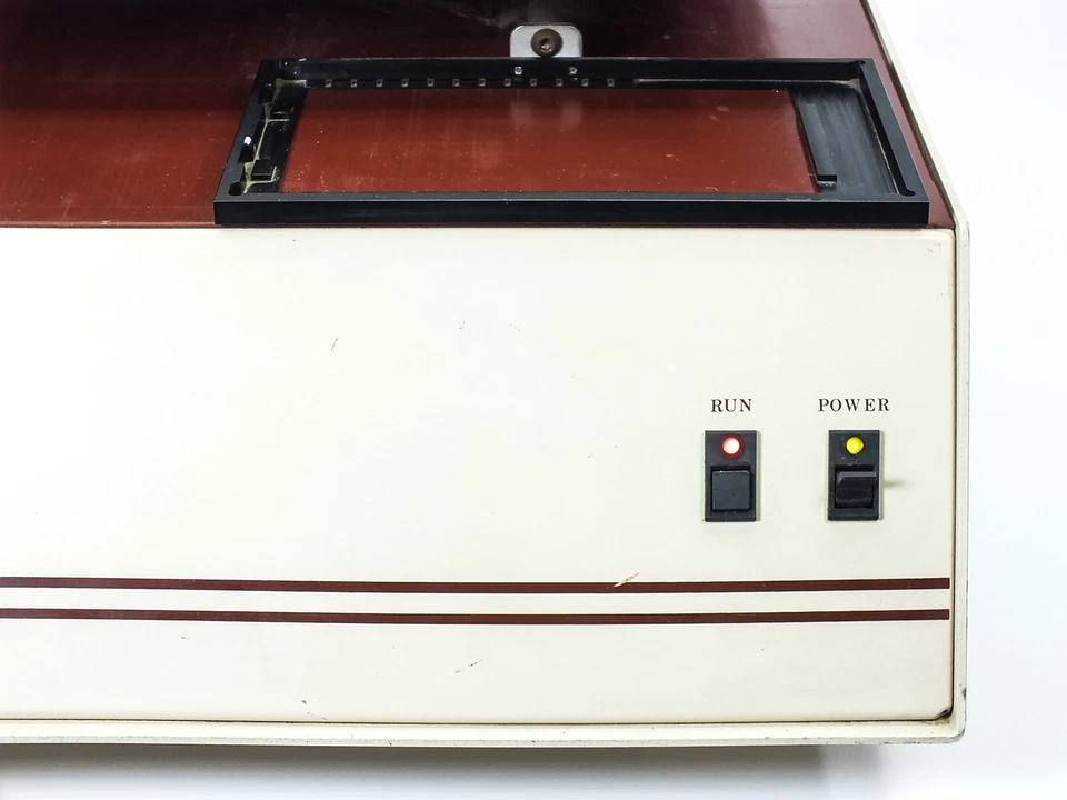 Sistema de prueba de susceptibilidad antimicrobiana API 6170-01 Uniscept Plus Autoreader Foto 4 de 4