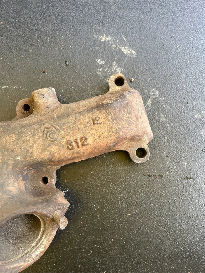 Camión Ford F-100 F-250 1968-1974 360-390 colector de escape izquierdo D2TE-9431-AA Foto 4 de 4