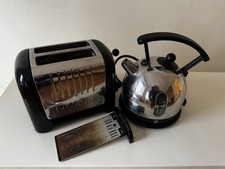 Dualit Dome 1,7 l Wasserkocher & 2 Schlitz Toaster in Schwarz