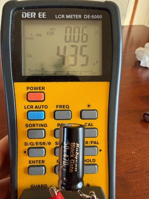 Pair of Used Black Gate capacitor 50v 470uf - Tests Good