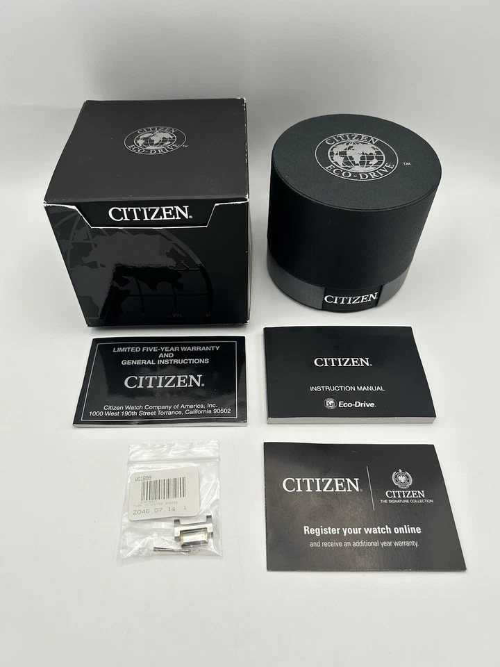 Citizen Eco-Drive Cronógrafo Solar Cuarzo WR200 Azul/Dorado Caja y Papeles Nuevo de Lote Antiguo Foto 4 de 4