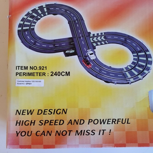 Speed Racer 1:43 Scale Slot Car Racing System Power Challenge White Red E00301 - Picture 3 of 8