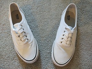 white tennis shoes target