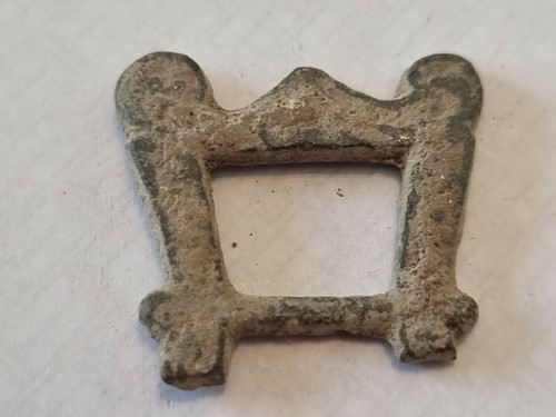 Nice early post Medieval bronze buckle missing pin Please read description L109e