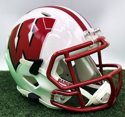 badgers football helmet RIddell VSR-4 Vintage Game Used Wisconsin WESTBROOKSPORTSCARDS Based on one of the most popular on Wisconsin Football Helmet Medium (12"