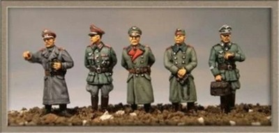 1/35 Resin Figure German Field Marshal and Staff Officers 5 Figures Unpainted
