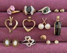 10k & 14K Gold Jewelry Lot Rings Pendants Earrings 17.5g Some Stones NOT SCRAP
