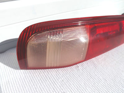 2005-2006 Nissan X-Trail complete Tail Light assembly drivers LHS