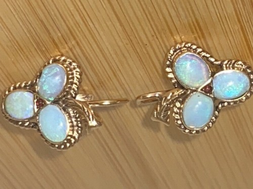 Exquisite 14K Clover Shape Fire Opals Earrings Hungarian Hallmark 0.67” X 0.51” - Picture 10 of 10