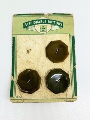 Vtg Le Chic NOS Green Bakelite Fashionable Buttons Tested