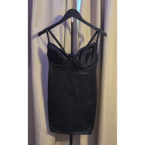 Victoria's Secret Power Figure Cupped Shaping Slip Women's Size 38C Black