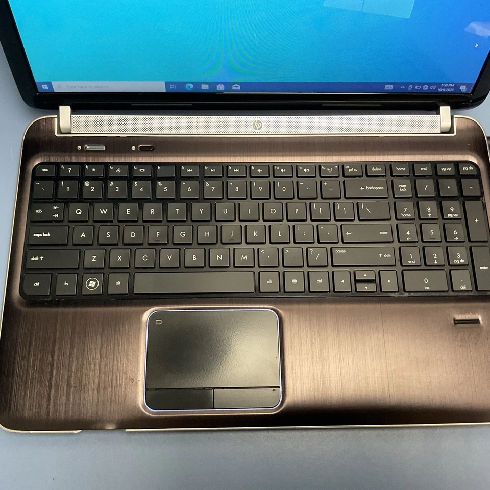 Laptop HP Pavilion Dv6t 15.6" AMD-A8-3520M 1.60 GHz 240GB Disco Duro 6GB Ram Foto 2 de 4