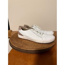 Naturalizer Leather White Sneakers with Taupe Heel Accent Wide Morrison