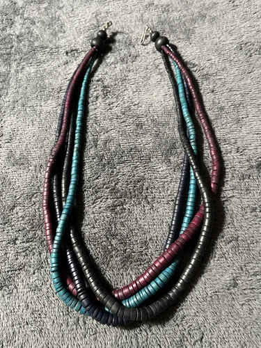 VETEMENTS Splendido! COLLANA 23" MULTIFILO E COLORE bordeaux nero teal perline naturali