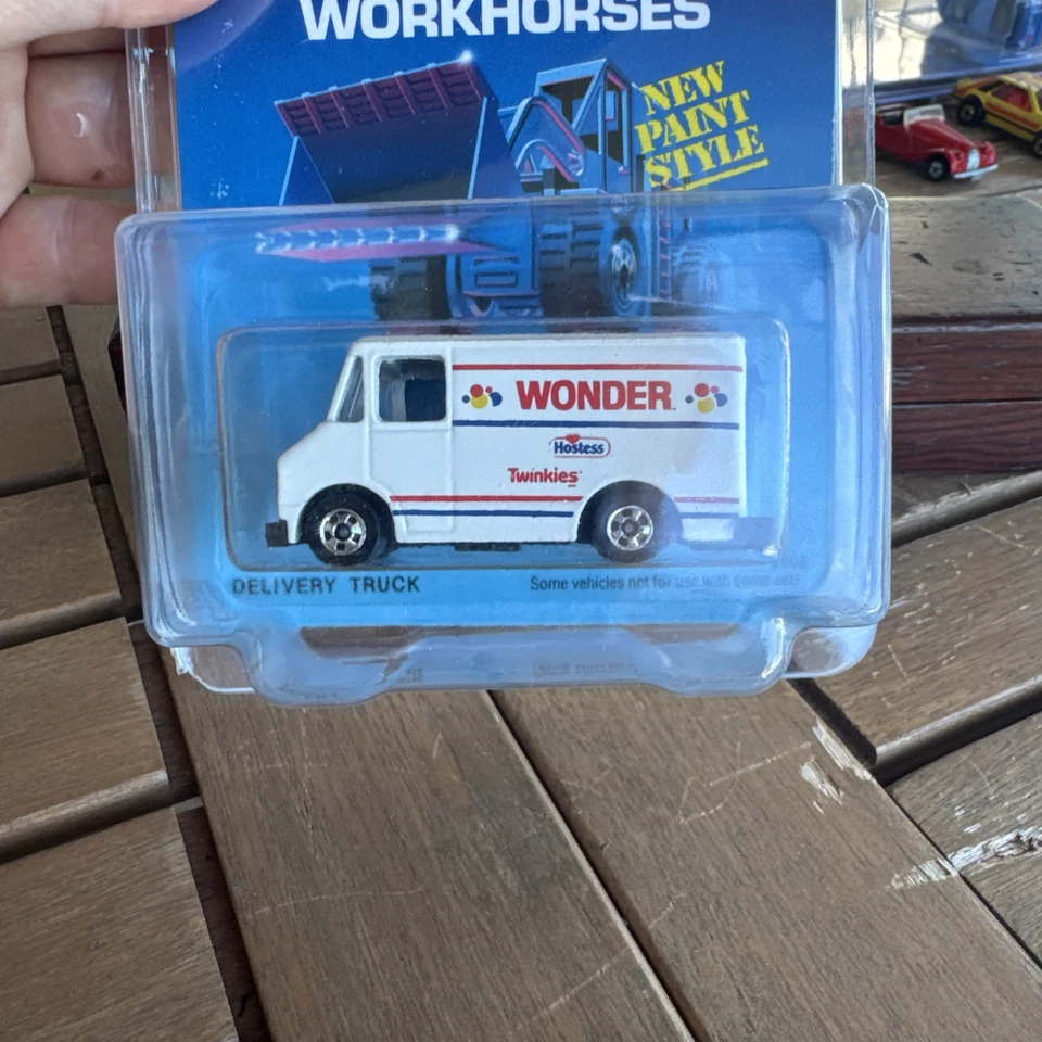 Hot Wheels Wonder Bread Delivery Van - Vintage 1988 Carded Blackwall - Image 2 of 4