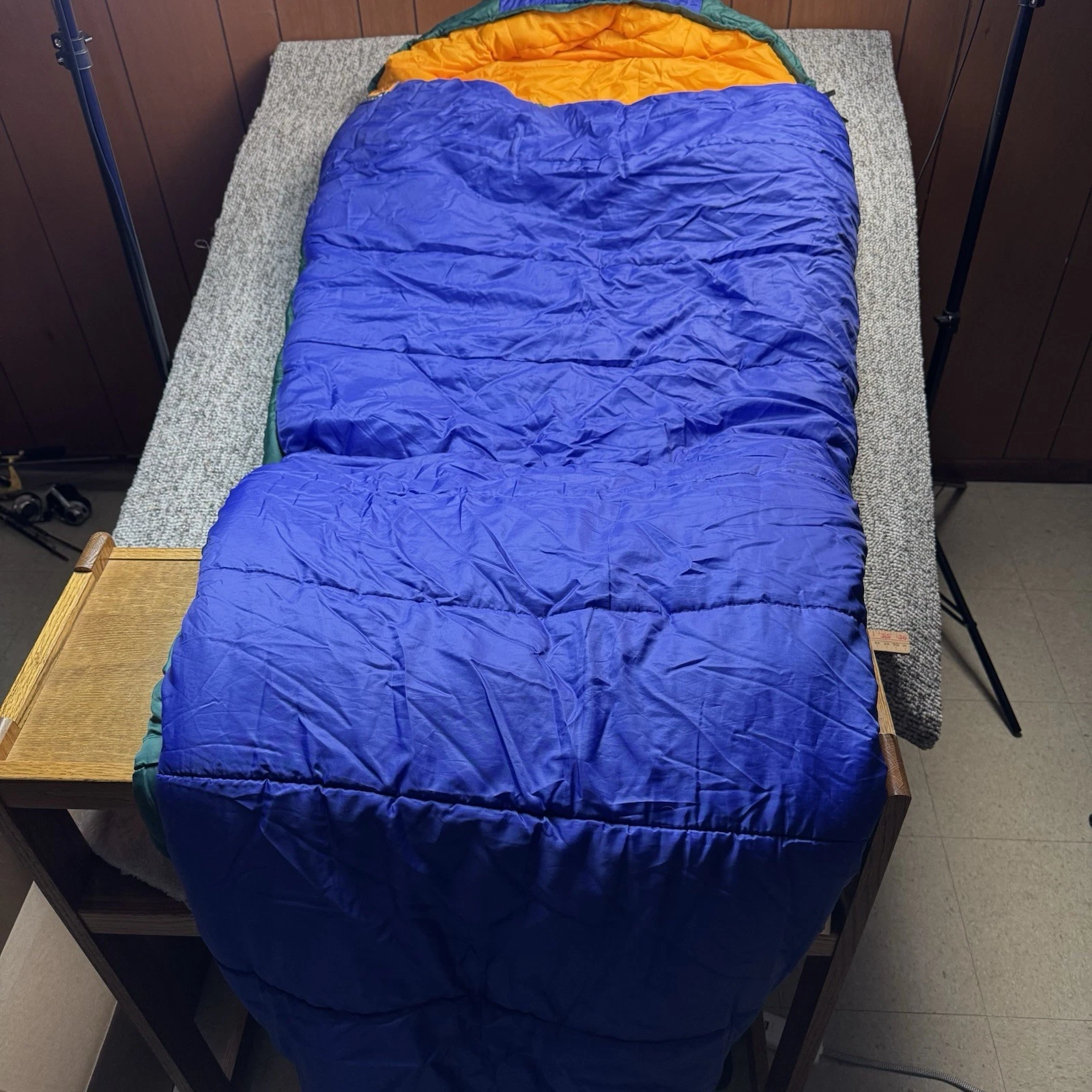 Kelty Ridgeway Adult 33"X84" Blue Gold Quallofil Mummy Sleeping Bag