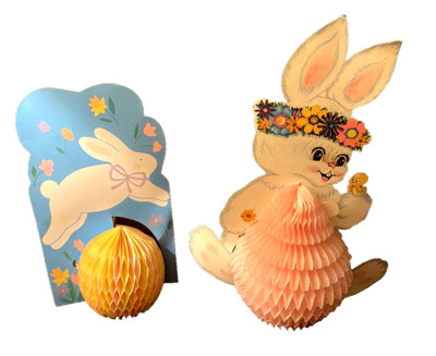 VTG  Beistle BUNNIES & EGG Tissue Honeycomb Fold Out Die-cut Centerpieces x2