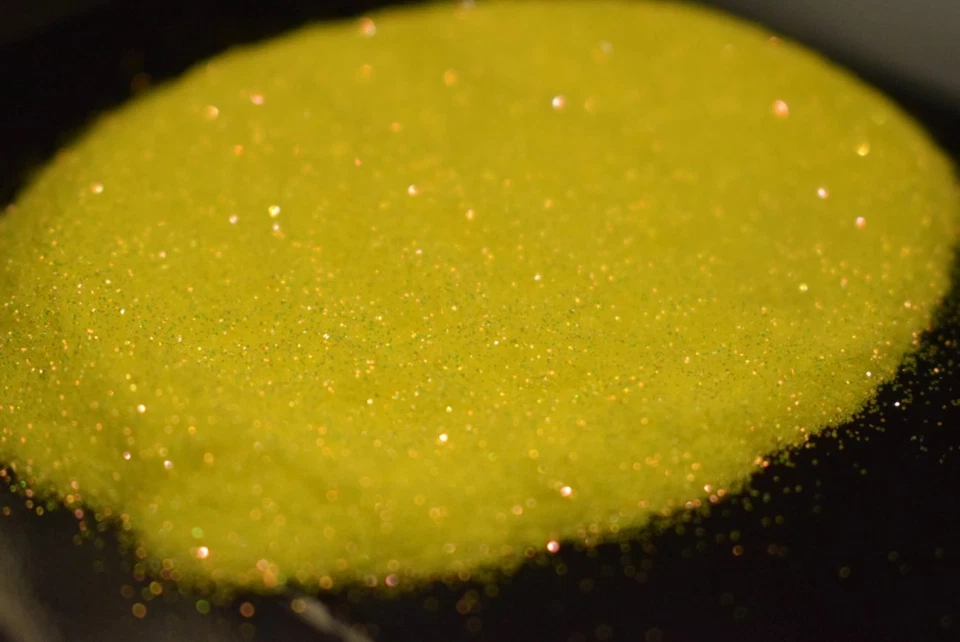 Brillo en escamas de metal amarillo limón brillo 0,008,008 pintura hexagonal artesanía resina Foto 4 de 4