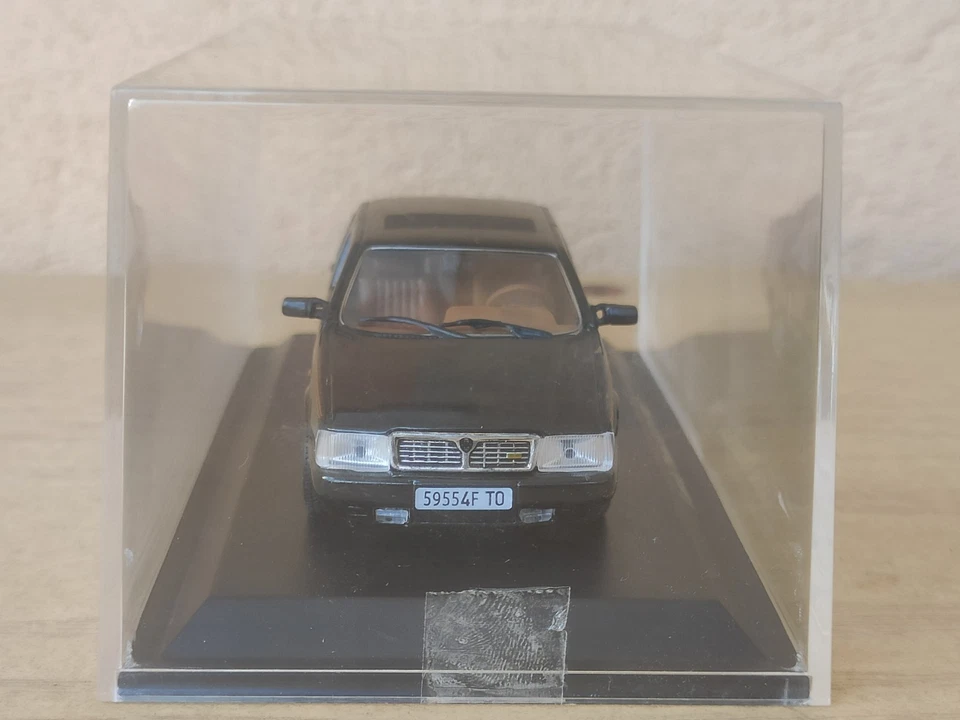 Lancia Thema 8.32 Ferrari 1986 Modellino Die-cast 1:43 - Immagine 2 di 4