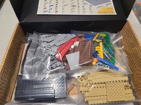 LEGO Maze 2 in 1 21305 - 769 Pieces Complete Set w/ Box & Book- Retiered set