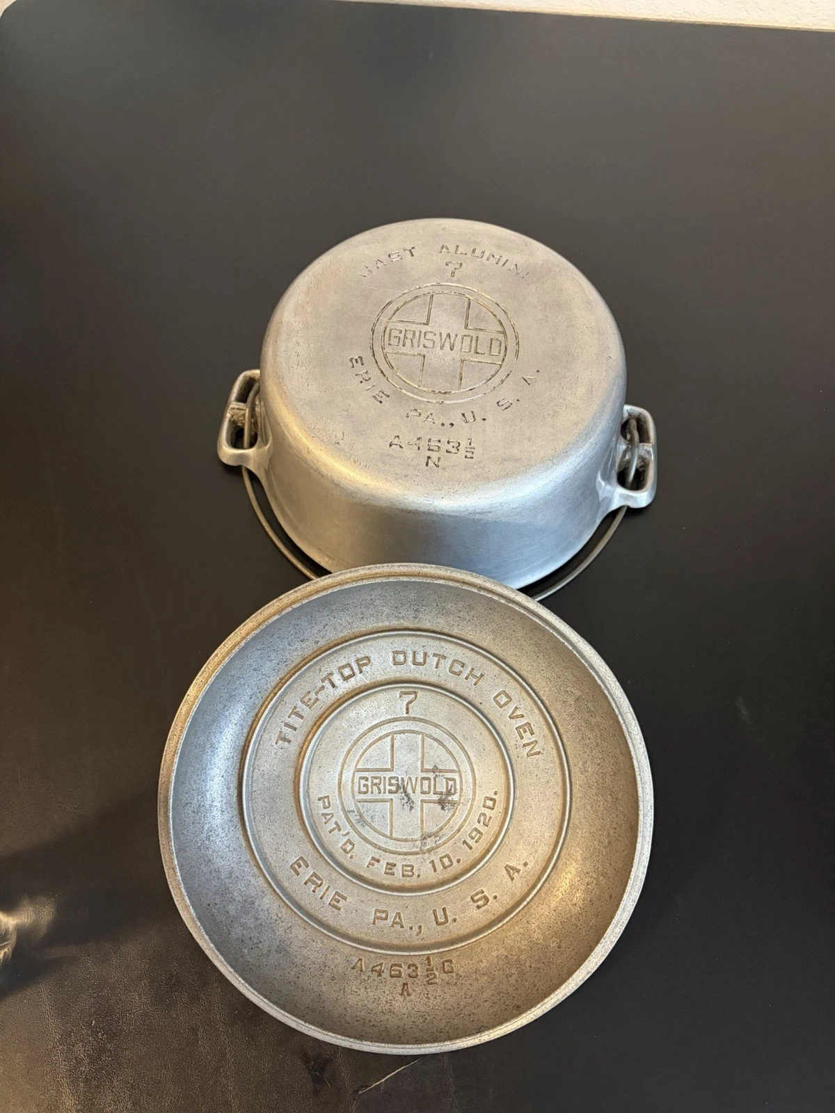 Vintage Griswold Tite -Top Aluminum Dutch Oven No.7 Pat 1920 A463 A 1/2 C Rare!!
Opens in a new wind