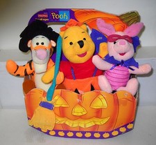  5901 NRFB Fisher Price Target Pooh  Friends Halloween Plush Set As Pirates