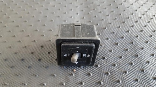 Mitsubishi Pajero 1993 Wing mirror control switch (Exterior Mirror #248412-87
