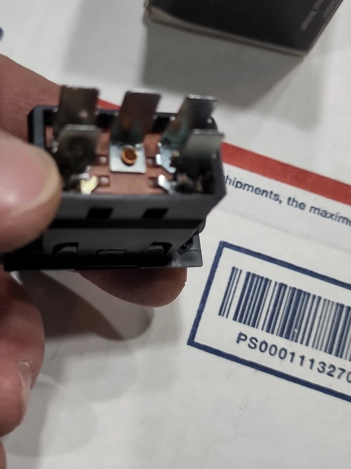 НОВЫЙ ИЗ СТАРЫХ ЗАПАСОВ 1984 PONTIAC SUNBIRD J2000 ПЕРЕКЛЮЧАТЕЛЬ РАЗМОРАЖИВАНИЯ ЗАДНЕГО СТЕКЛА P/N 10028792 - Изображение 4 из 4