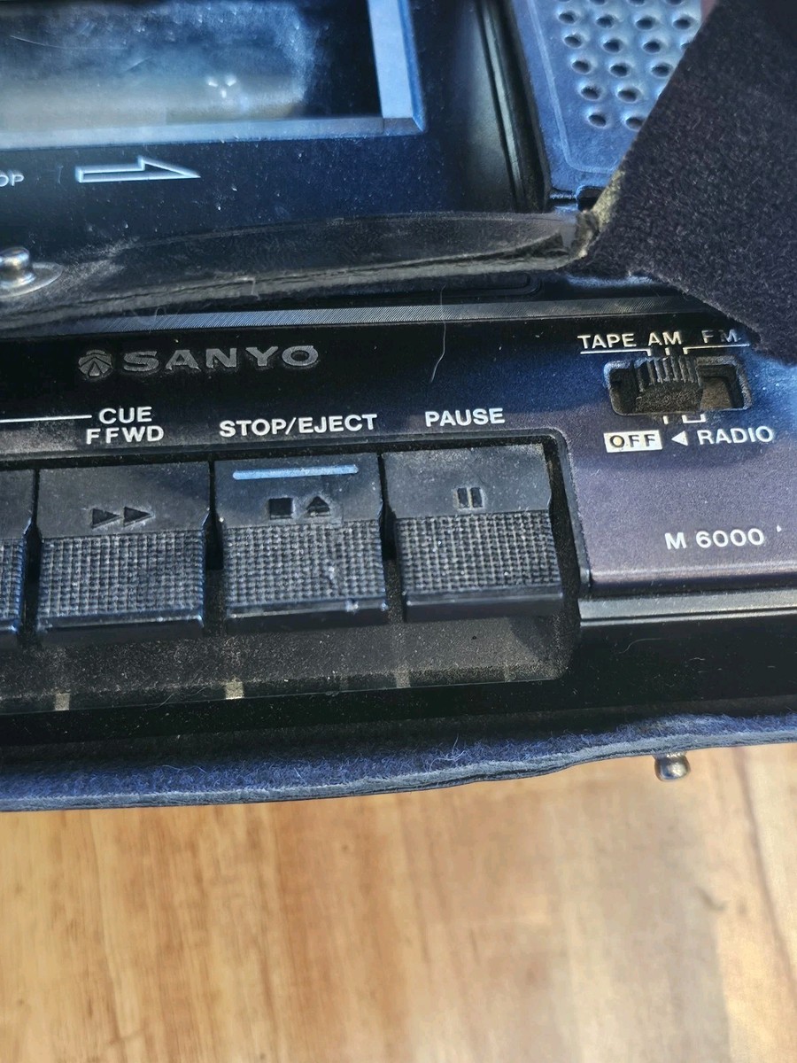 1980s Sanyo M6000 Stereo Cassette Player Recorder with Case
