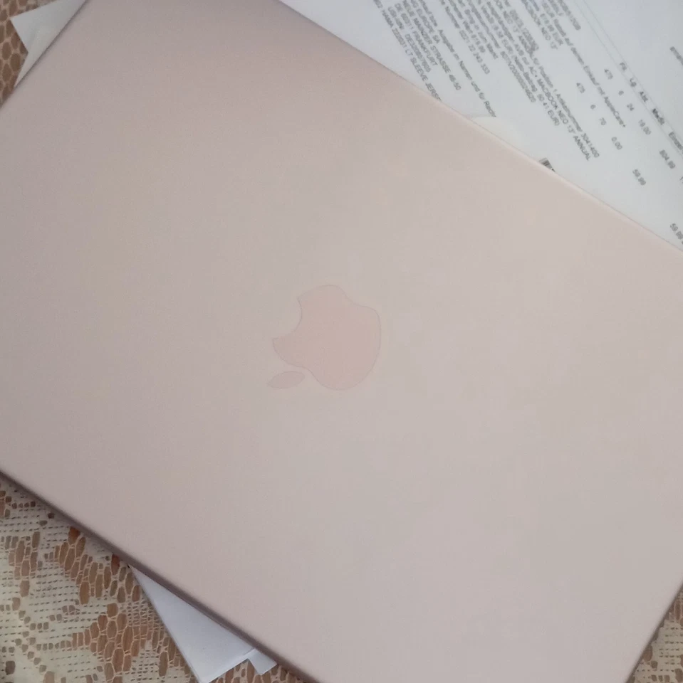 Apple MacBook Air 13" M3 · 8GB · 512GB, Foto 4 von 5