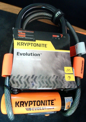Kryptonite Evolution Mini-7 mit 4' Flexkabel. Kompaktes, hochsicheres Fahrradschloss
