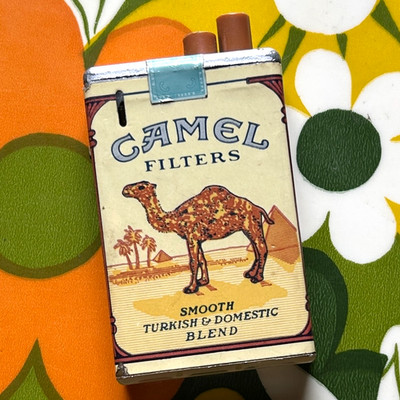 Vintage Camel Filters ''Packlite'' Mini Novelty Lighter Cigarette Pack Push Button