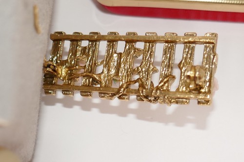 1928 Jewelry Company Pink Roses Picket Fence Gold Tone Brooch Pin RARE - Picture 6 of 9