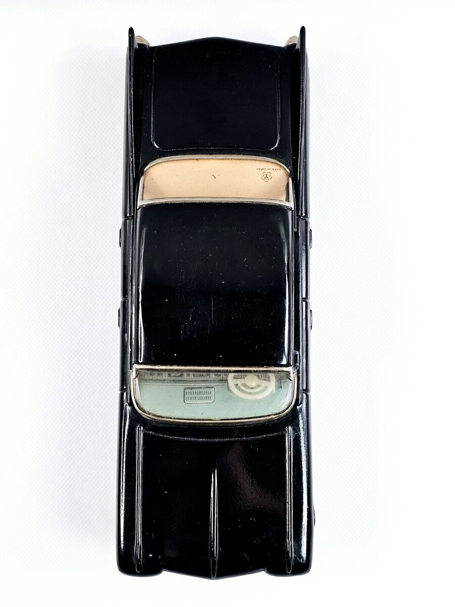 Yonezawa 1960's Black Cadillac Fleetwood Series Tin Car Made Yonezawa 1960's Black Cadillac Fleetwood Series Tin Car Made