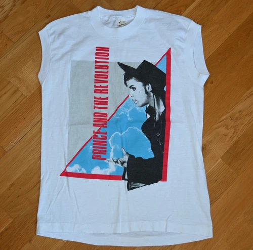 PRINCE rock concert sleeveless tee shirt Rare! S 1980s vintage concert t-shirt, vintage, single stitch, B+ condition