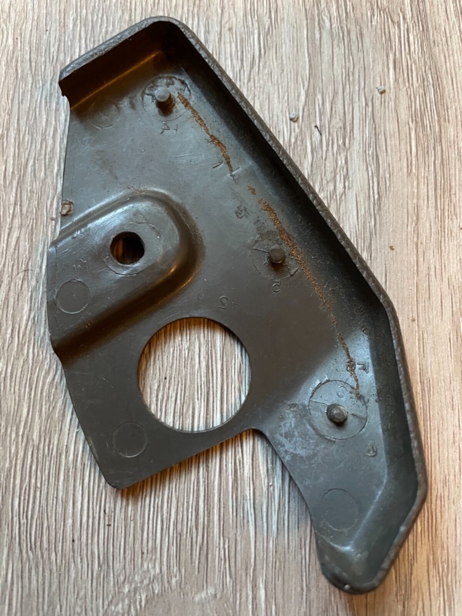1984-1985 Nissan 300ZX Z31 left t-top roof hatch front trim