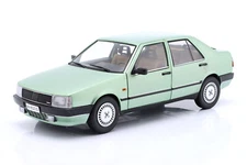 New MITICA FIAT CROMA 2.0 TURBO IE 1988 1:18 Model Car GREEN 201004 KidBX