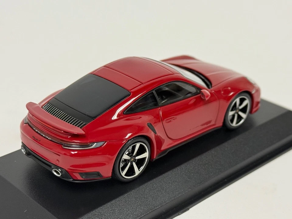 1/43 Minichamps Porsche 911 Turbo S de 2020 en rojo 410 069475 BK109 Foto 3 de 4