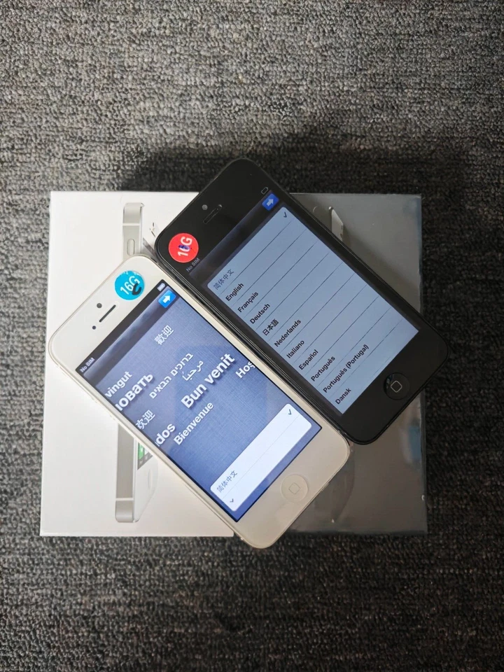 Original Apple iPhone 5 16GB - 4.0" 8MP Unlocked white black IOS 6 sealed - Image 2 of 4