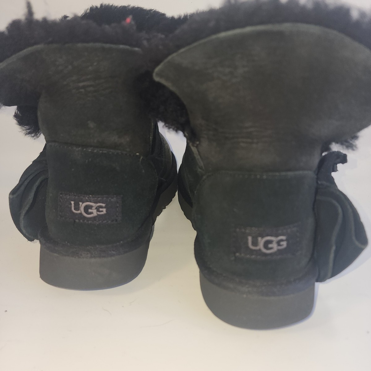 【未使用UGG(R)/アグ(R)/W CLASSIC MINI FLUFF/ 黒 Women's Classic Mini Fluff High-Low Boot | UGG Official®