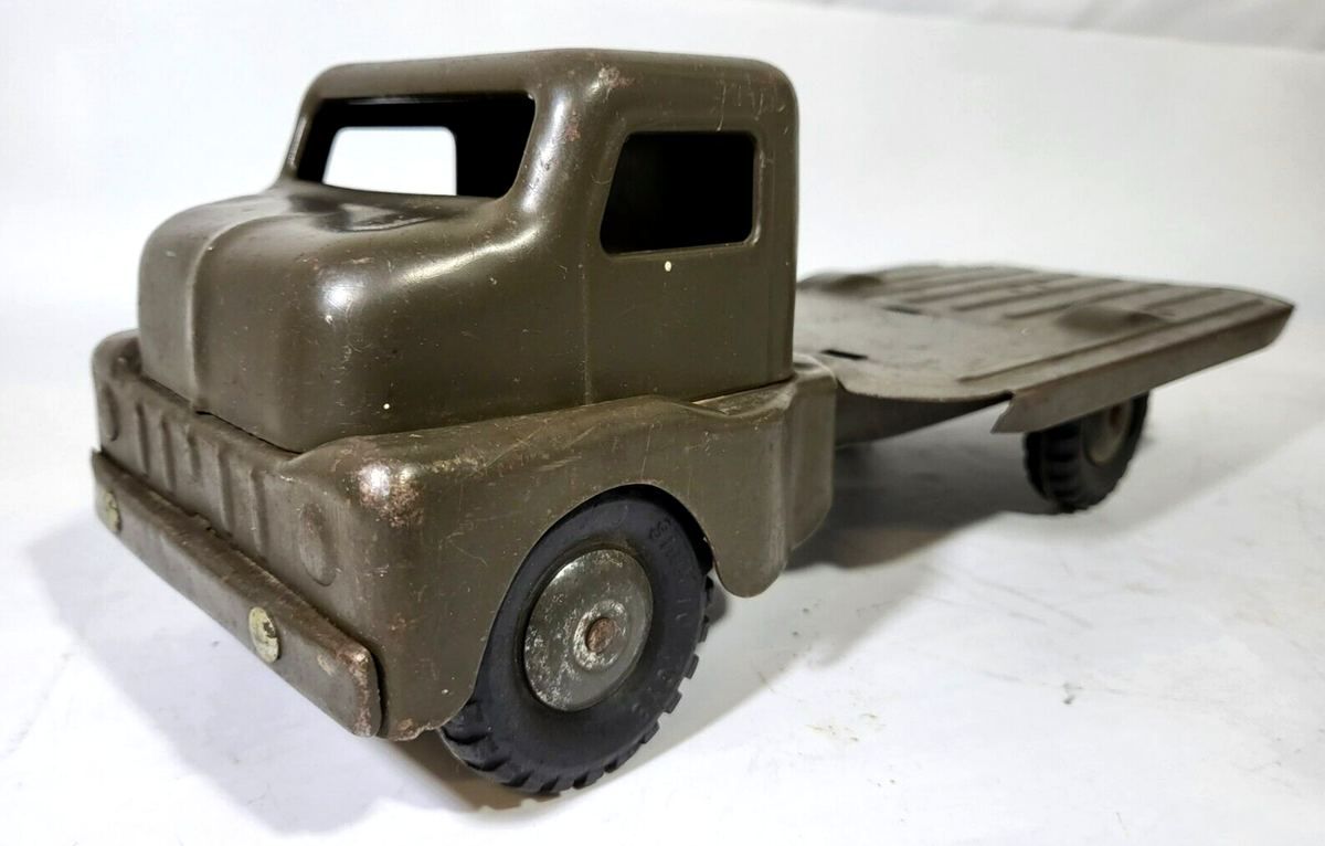 Structo Manufacturing ストラクト　ビンテージ　トラックトイ Vintage Structo Toys Army Missile Truck For Parts or Restoration