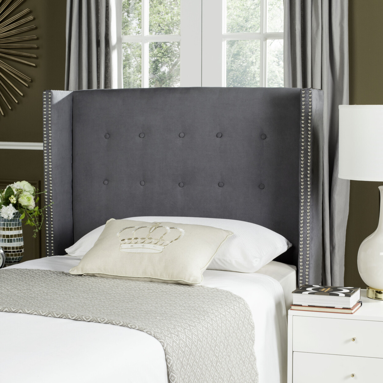 SAFAVIEH Keegan Grey Velvet Winged Full Headboard with Silver Nailhead Trim-image