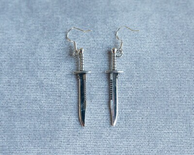Dolch Schwert Ohrringe, Messer Ohrringe, Gothic Ohrringe, Sterling Silber Haken.