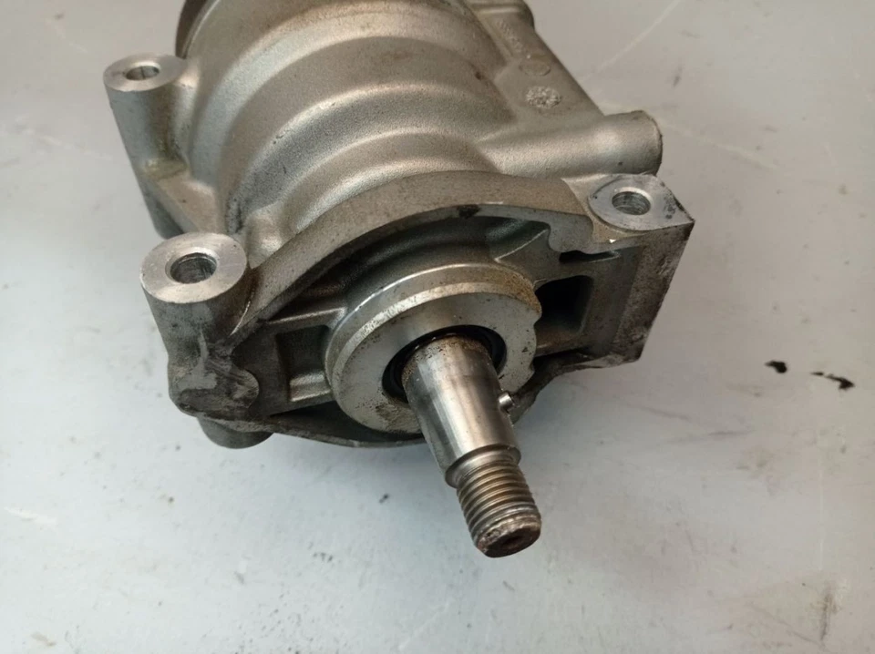 RENAULT KANGOO (KC0/1) 1.5 DCI Pompe À Haute Pression 167005809R (De 11/2018) - Image 4 of 4