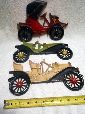 Lot ''A''  3  Different Vintage Midwest Cast Metal Antique Car Wall Hanging Plaque