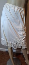 White Vtg Half Slip Beautiful Wide Lace W Lace Insert Slit Med Pillow Tab Waist