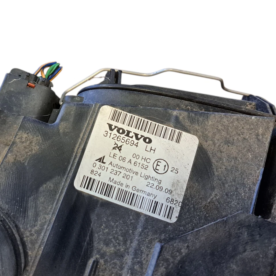 Volvo V50 Kombi Scheinwerfer Links 31265694 - Bild 2 von 2