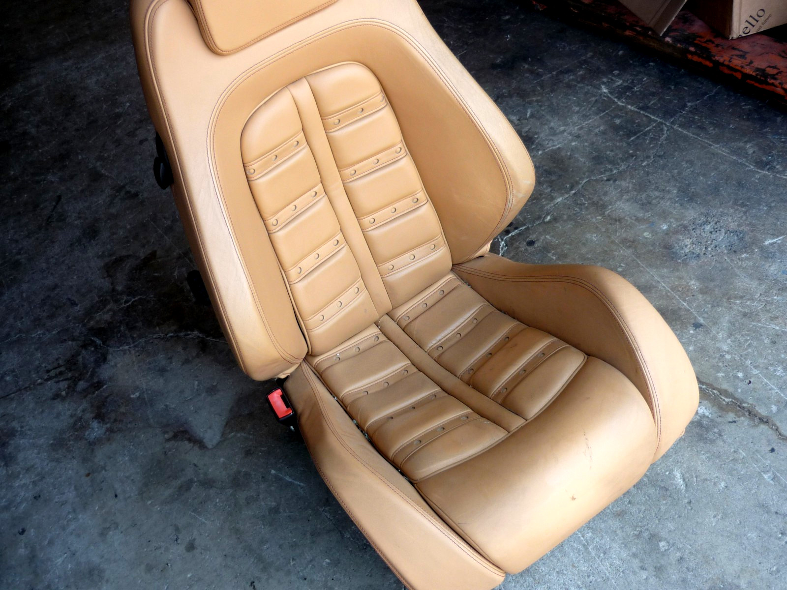 Ferrari F430 - LH Driver Seat /Daytona -P/N 69224100